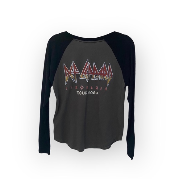 new Daydreamer 𓇽 Def Leppard Pyromania Raglan Rock Band Tee Shirt 𓇽 Graphite S - Picture 10 of 16